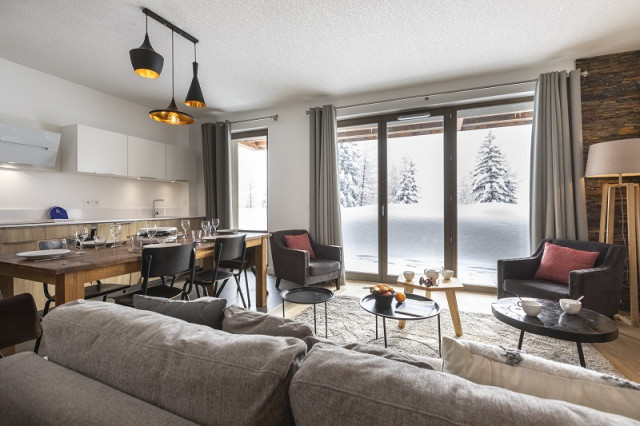 sejour-appartement-3-pieces-le-hameau-de-barthelemy-la-rosiere-vue-1